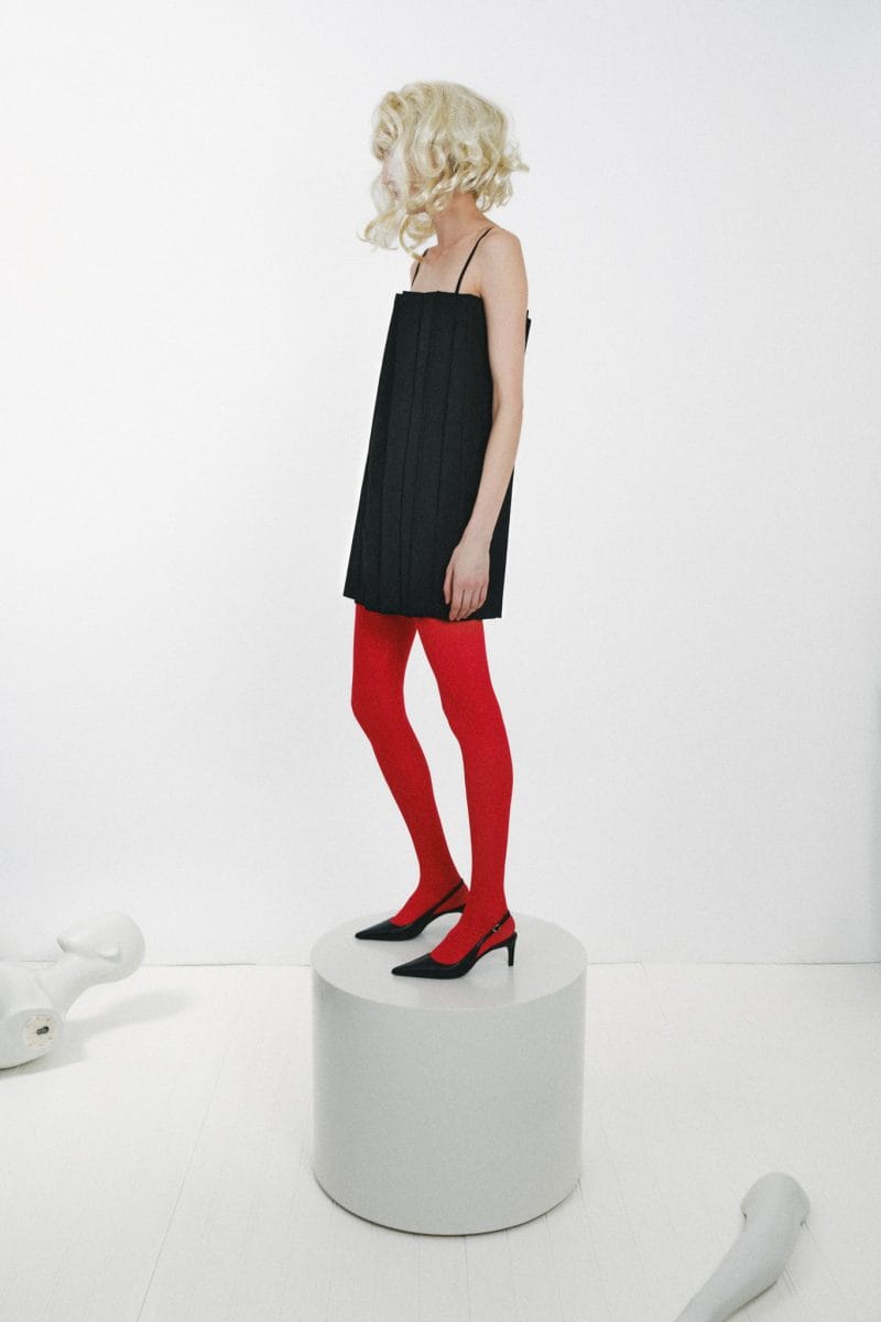 AVAVAV, makeup by Jessica de la Torre (image 6 of 7)