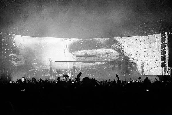 Swedish House Mafia at Coachella, makeup by Jessica de la Torre (image 2 of 2)