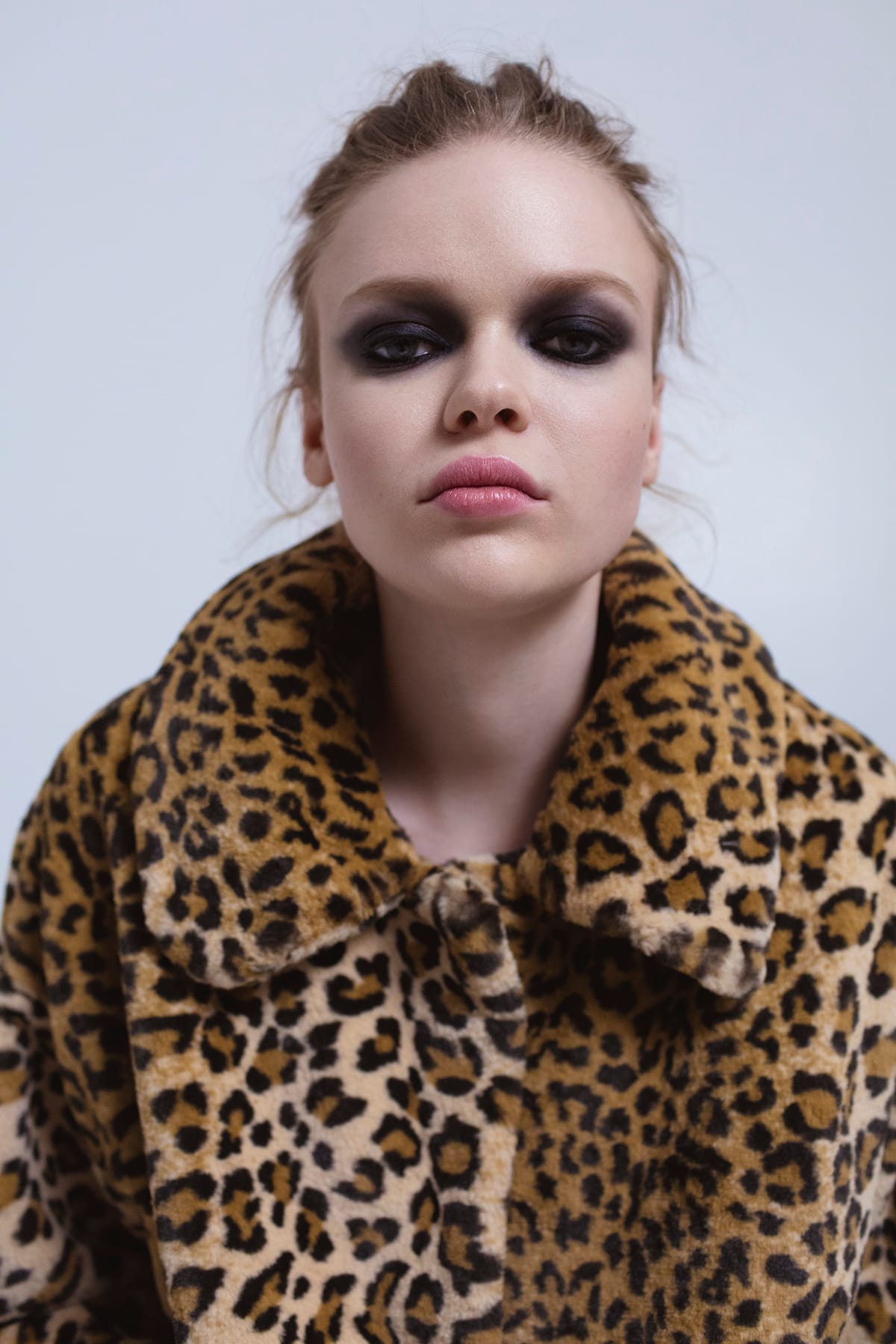 Global Design Firm, makeup by Jessica de la Torre (image 3 of 12)