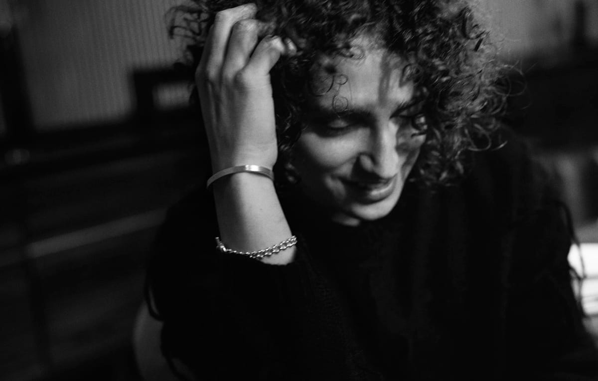 Jacob Mühlrad for KING, makeup by Jessica de la Torre (image 4 of 7)