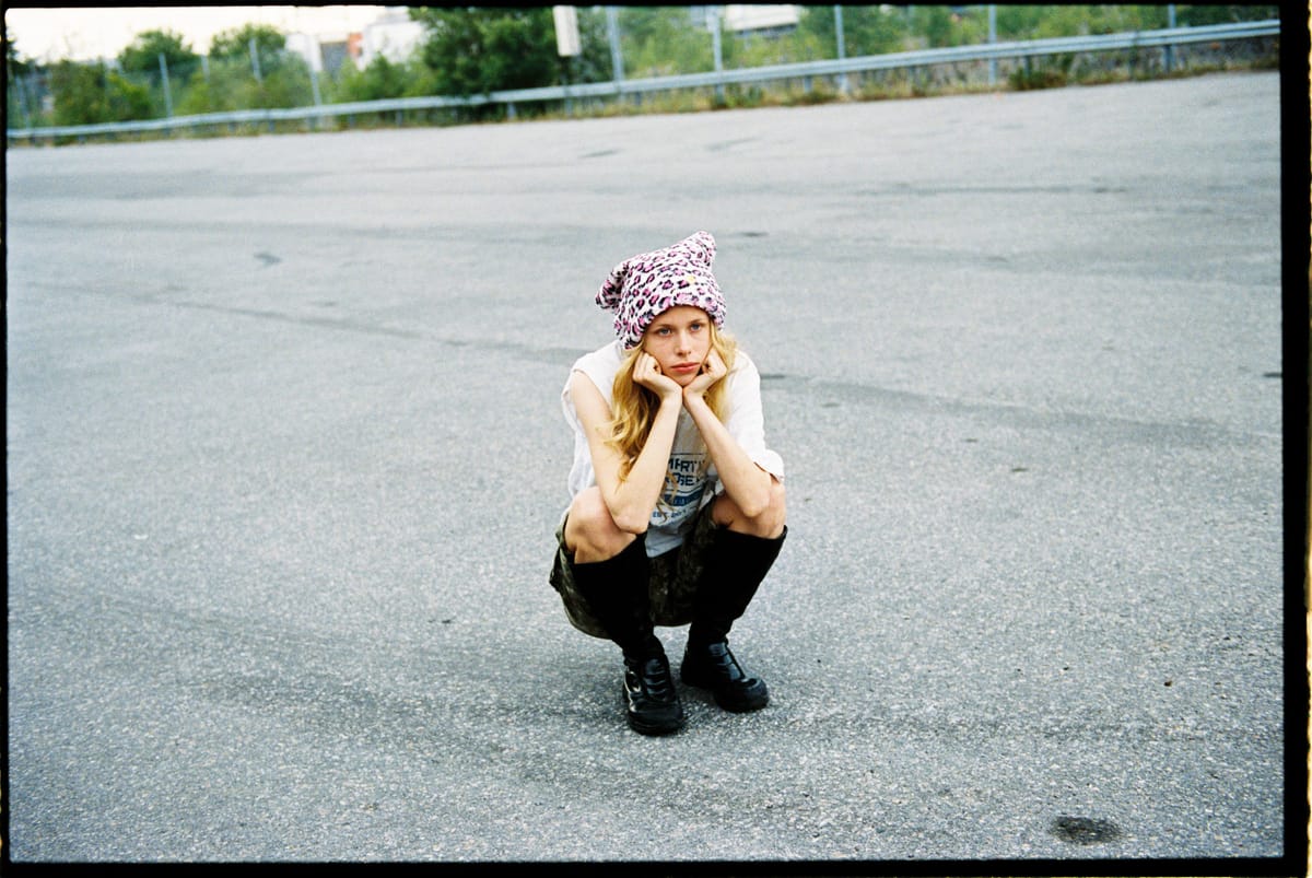 Maya for Sicky, makeup by Jessica de la Torre (image 3 of 7)